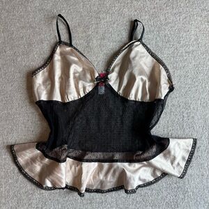 Cosmopolitan Black and Cream Chemise